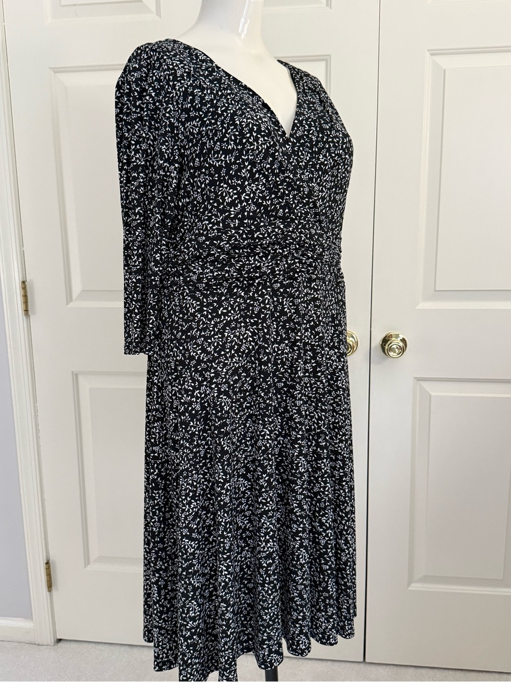 NWT Jessica Howard Black and White Floral 3/4 Sleeve Dress